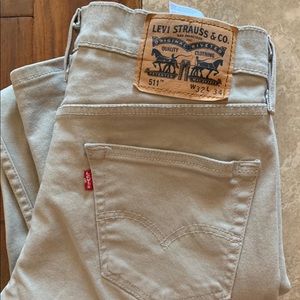 Levi’s khaki 32x34